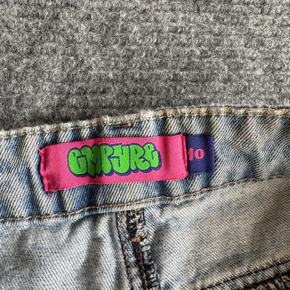 Empyre Light Wash Denim Mini Skirt Size 10 Embroidered Logo Raw Hem Frayed Blue - Picture 5 of 12